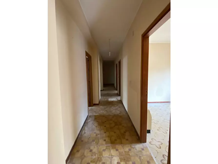 Immagine 31 di Appartamento in vendita  in Via Medici a Sant'agata Di Militello