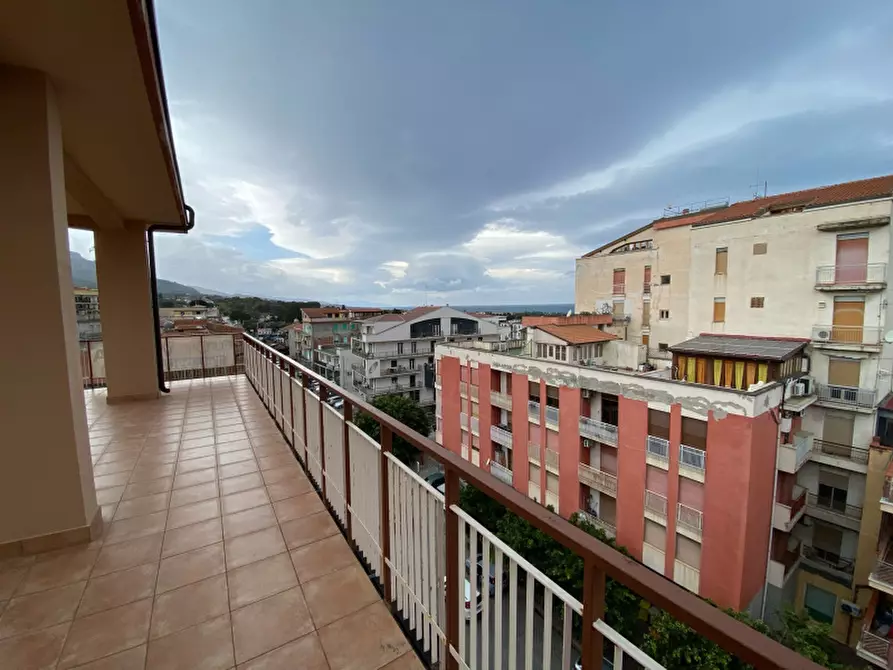 Immagine 34 di Appartamento in vendita  in Via Medici a Sant'agata Di Militello