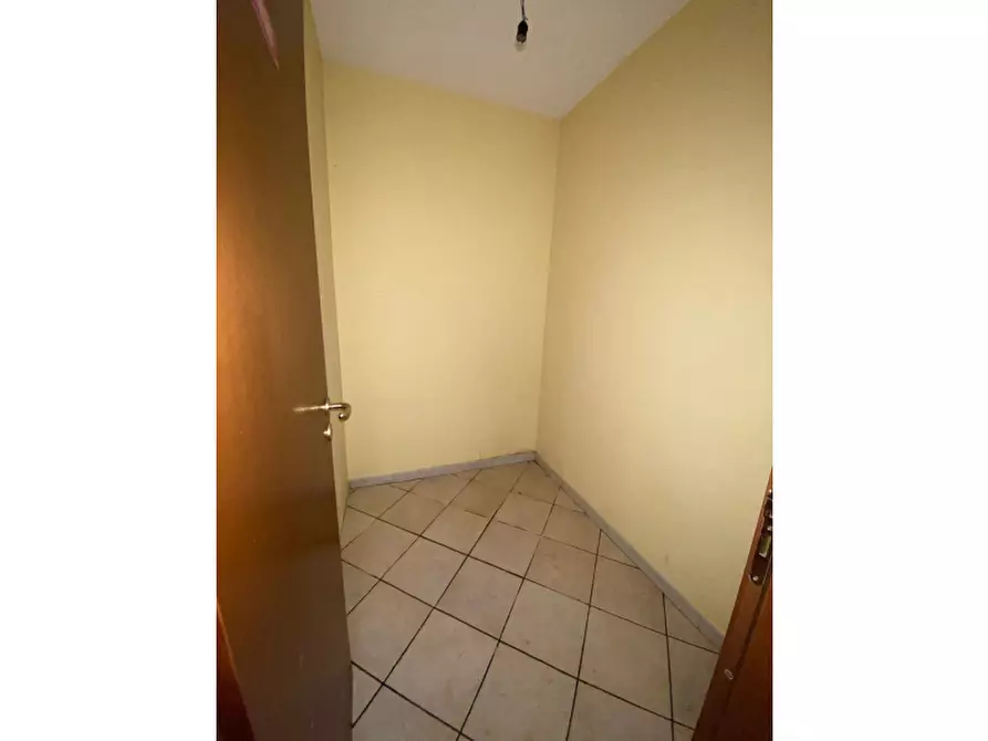 Immagine 8 di Ufficio in affitto  in Via Cappuccinelli a Sant'agata Di Militello