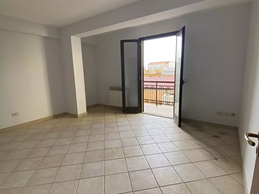Immagine 10 di Ufficio in affitto  in Via Cappuccinelli a Sant'agata Di Militello