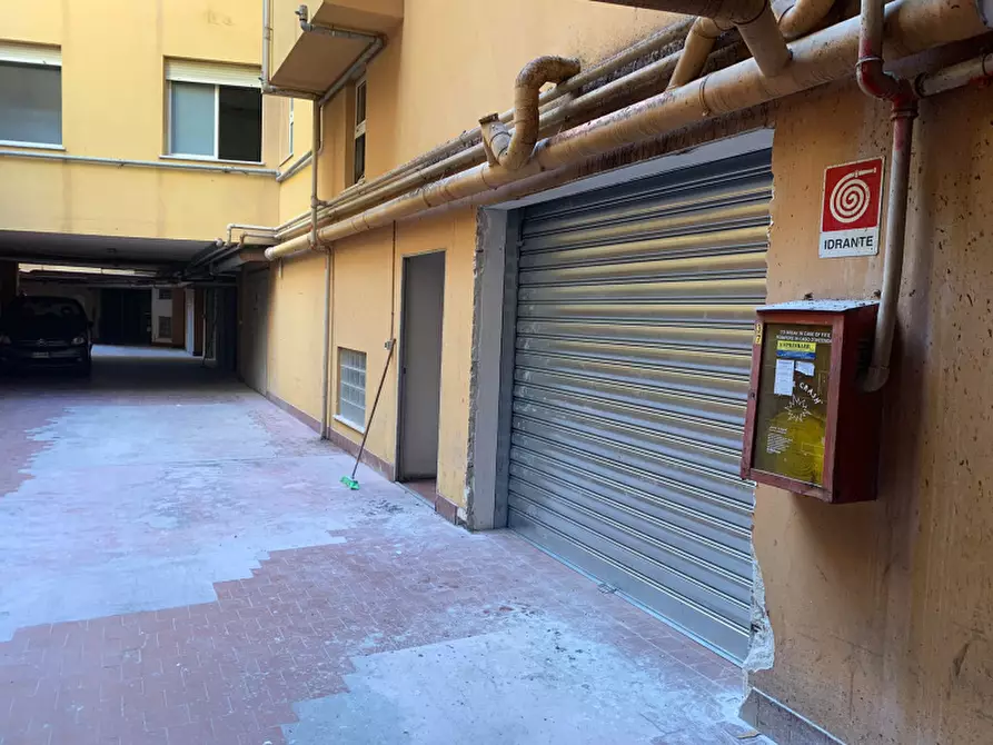 Immagine 6 di Box auto in vendita  in Via Imperatore Federico a Palermo