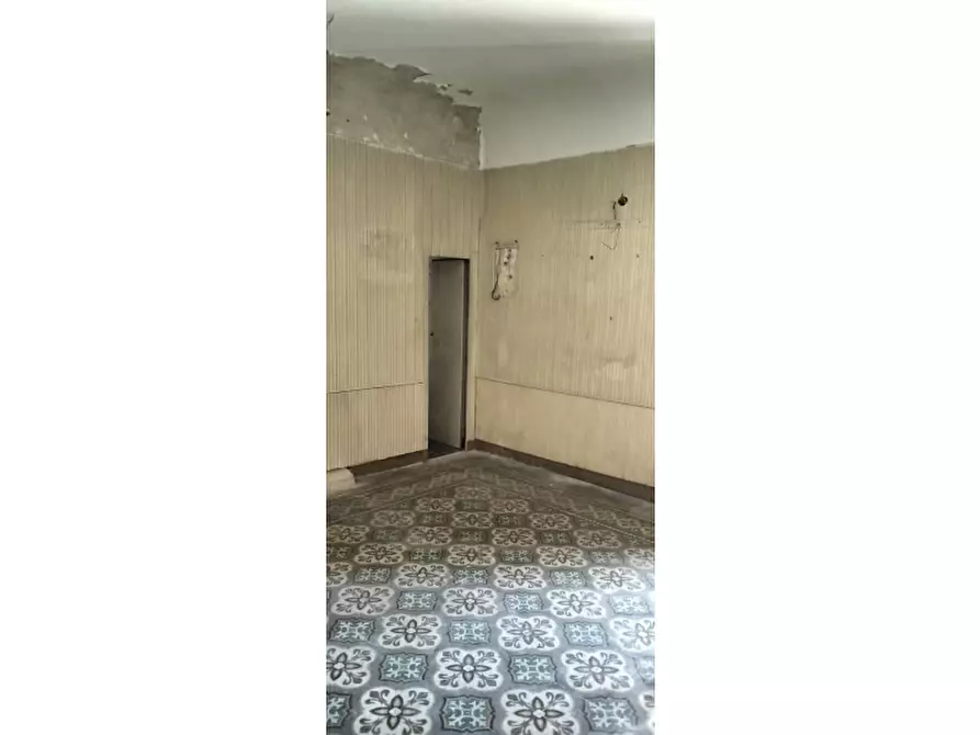 Immagine 7 di Negozio in affitto  in Via Villagrazia a Palermo