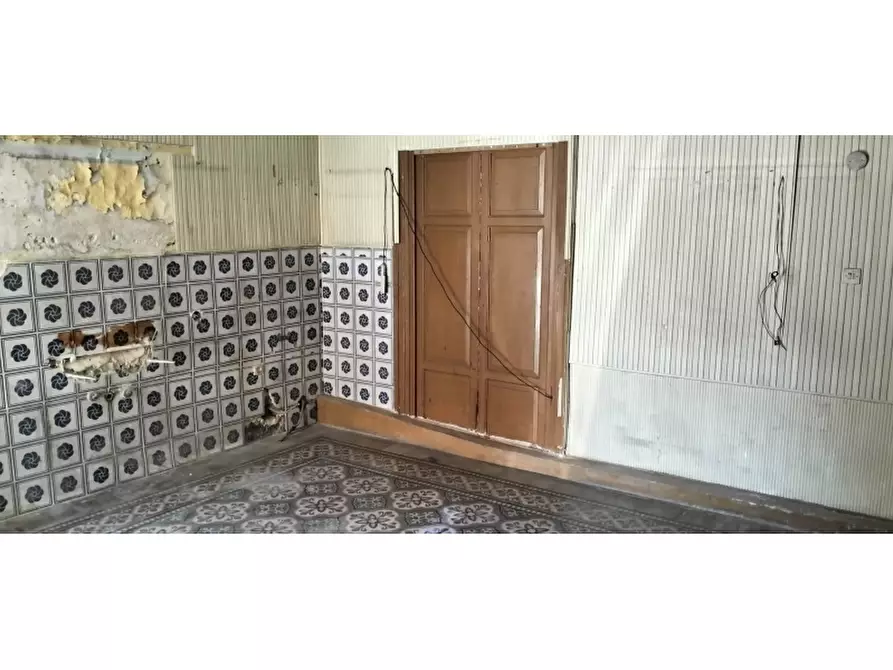 Immagine 4 di Negozio in affitto  in Via Villagrazia a Palermo