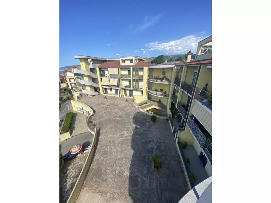 Immagine 2 di Appartamento in vendita  in Contrada Cuccubello a Sant'agata Di Militello