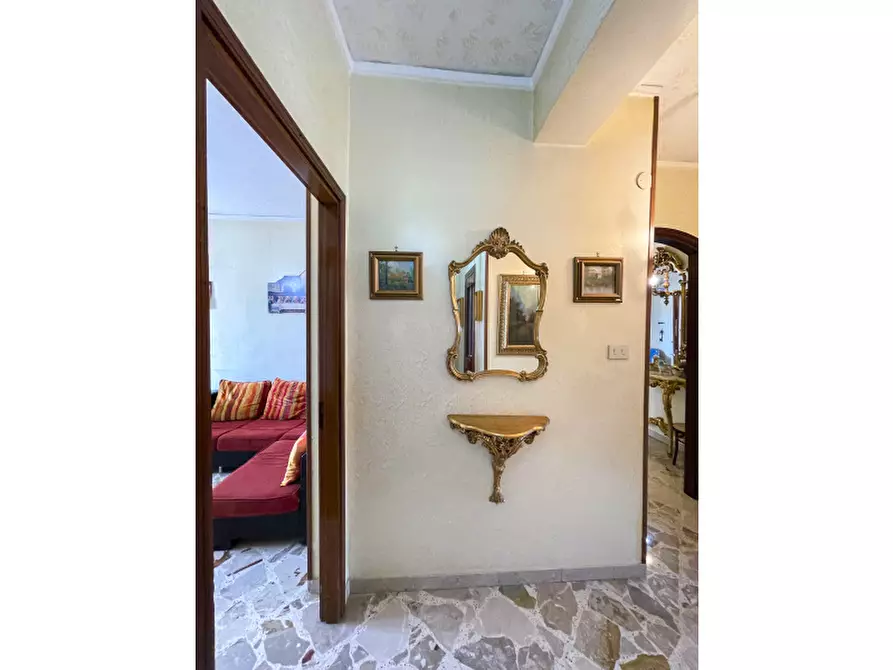 Immagine 10 di Appartamento in vendita  in Via Vincenzo Ajovalasit a Palermo