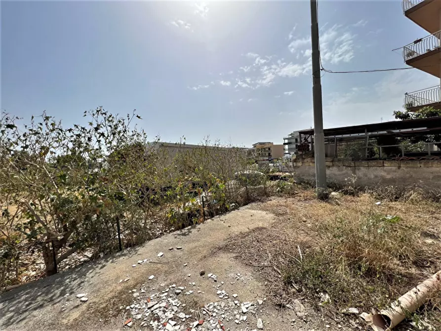 Immagine 9 di Capannone industriale in vendita  in Via Tago a Bagheria