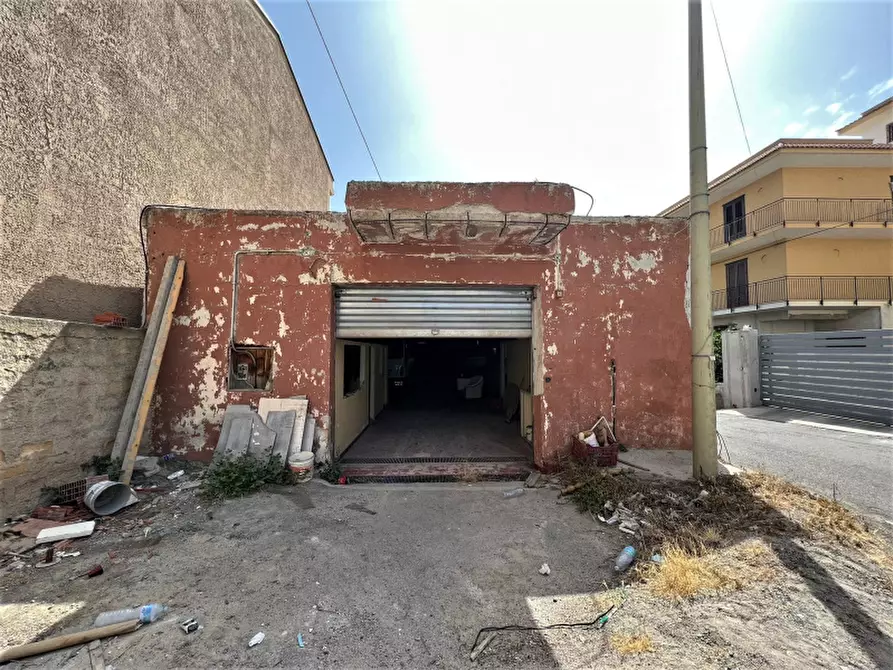 Immagine 3 di Capannone industriale in vendita  in Via Tago a Bagheria