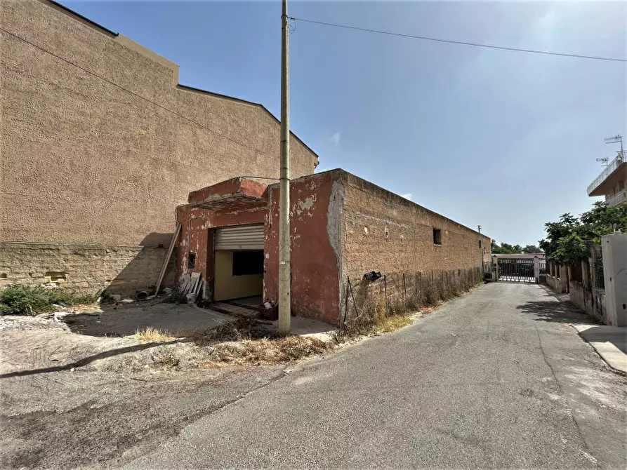 Immagine 1 di Capannone industriale in vendita  in Via Tago a Bagheria