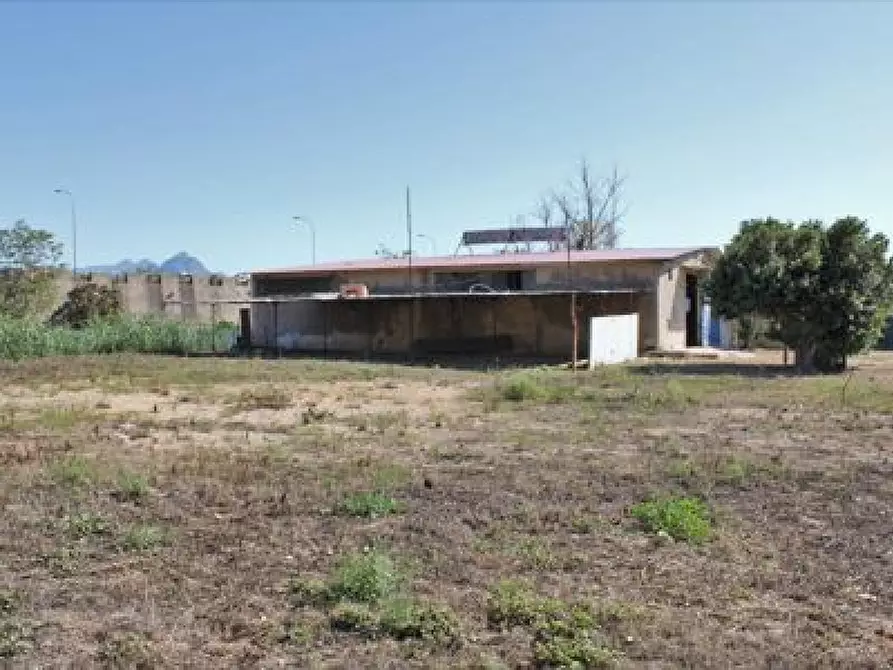 Immagine 1 di Capannone industriale in vendita  in Via Catullo a Bagheria