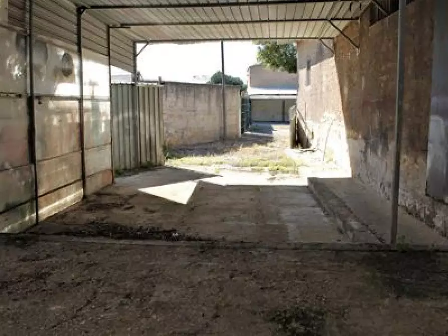 Immagine 8 di Capannone industriale in vendita  in Via Catullo a Bagheria