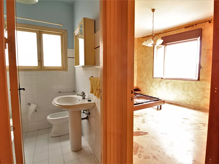 Immagine 6 di Appartamento in vendita  in Via N. Derelitto a Bagheria