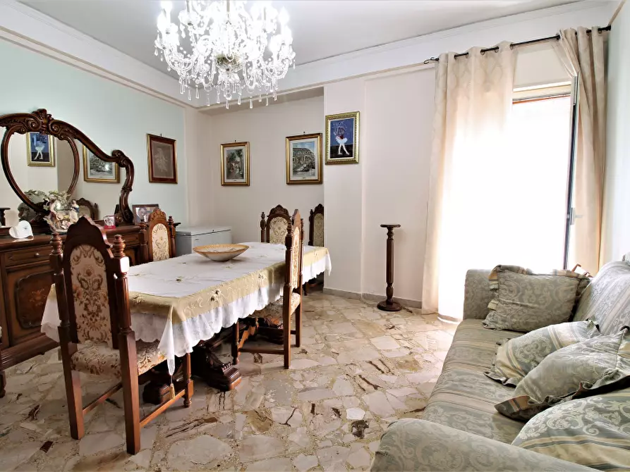 Immagine 14 di Appartamento in vendita  in Via La Masa a Bagheria