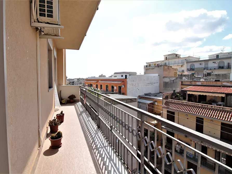 Immagine 17 di Appartamento in vendita  in Via La Masa a Bagheria