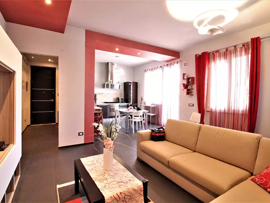 Immagine 2 di Appartamento in vendita  in Via Giovanni Verga a Bagheria