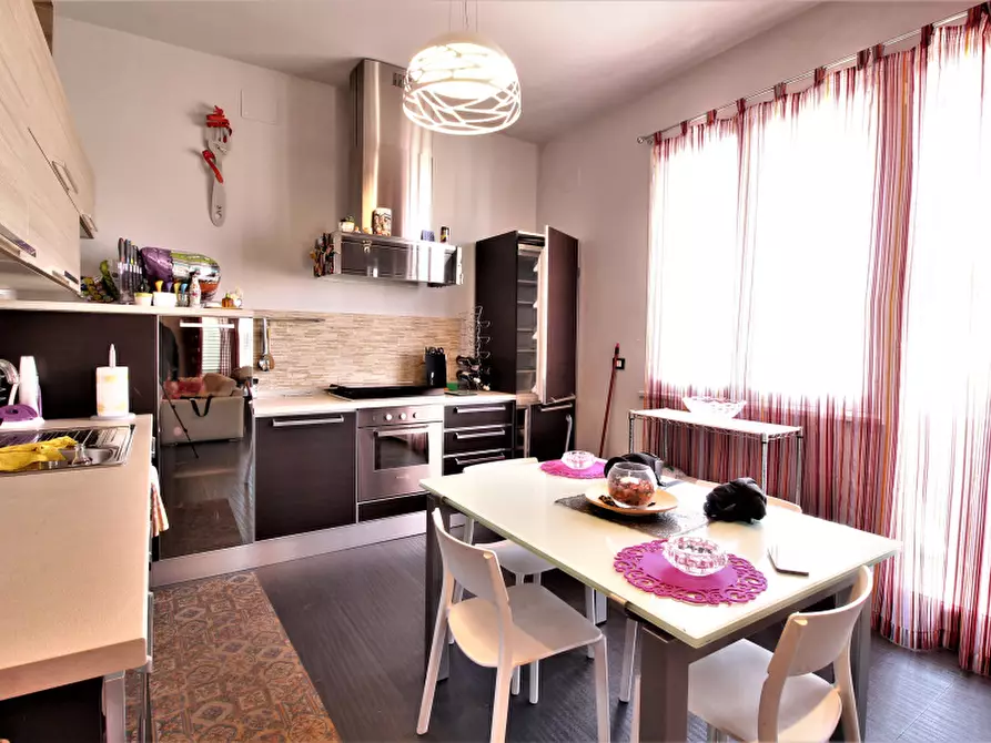 Immagine 7 di Appartamento in vendita  in Via Giovanni Verga a Bagheria