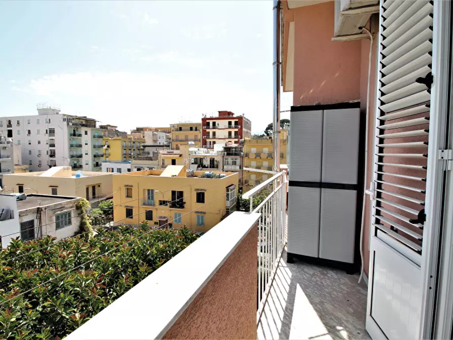 Immagine 15 di Appartamento in vendita  in Via Giovanni Verga a Bagheria