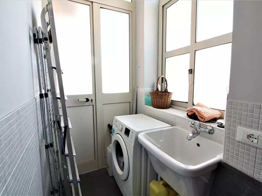 Immagine 24 di Appartamento in vendita  in Via Giovanni Verga a Bagheria