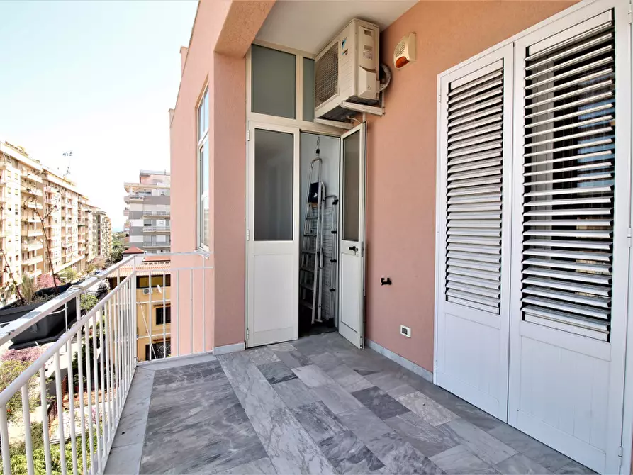 Immagine 27 di Appartamento in vendita  in Via Giovanni Verga a Bagheria