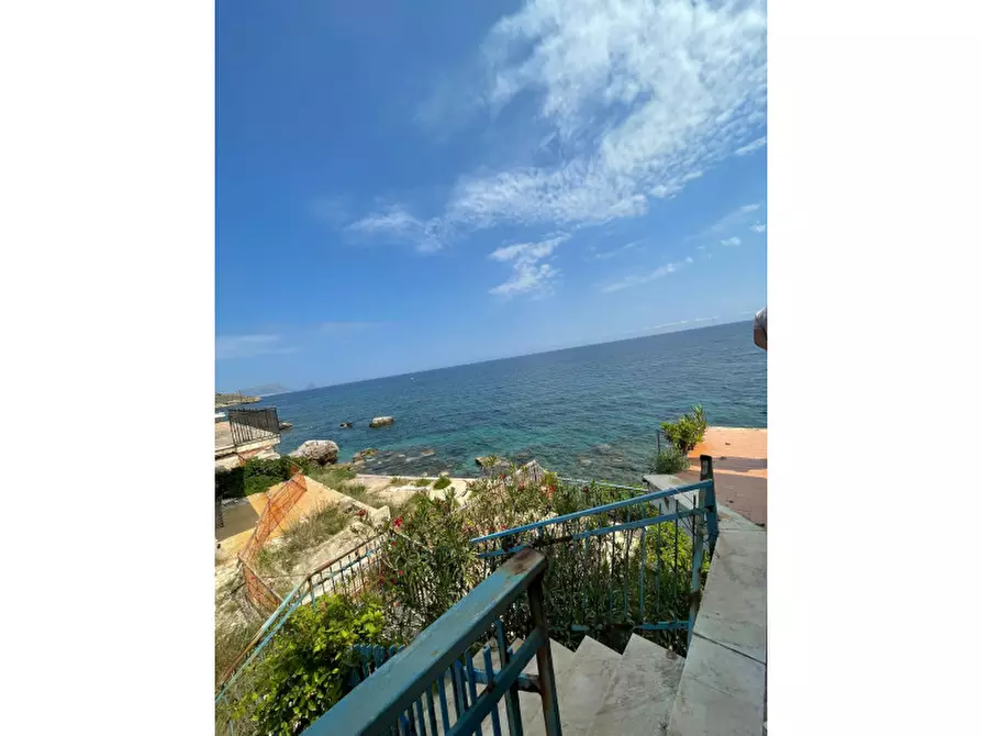 Immagine 25 di Appartamento in vendita  in SS113 a Trabia