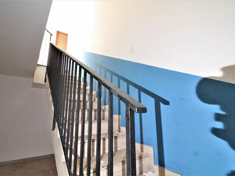 Immagine 9 di Negozio in affitto  in Via Vittorio Emanuele Orlando a Santa Flavia