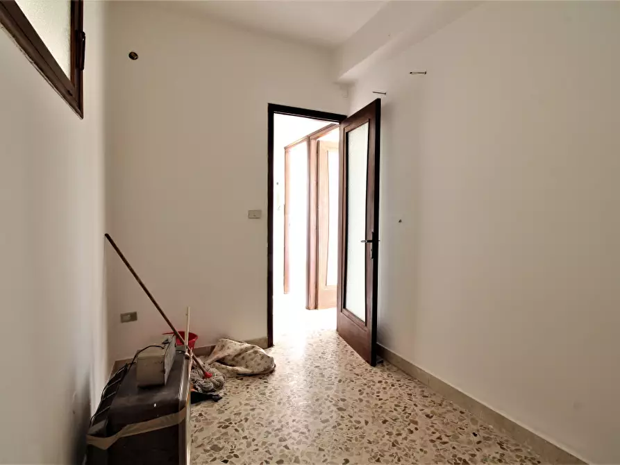 Immagine 19 di Appartamento in vendita  in Via Arco Santa Rosalia a Bagheria