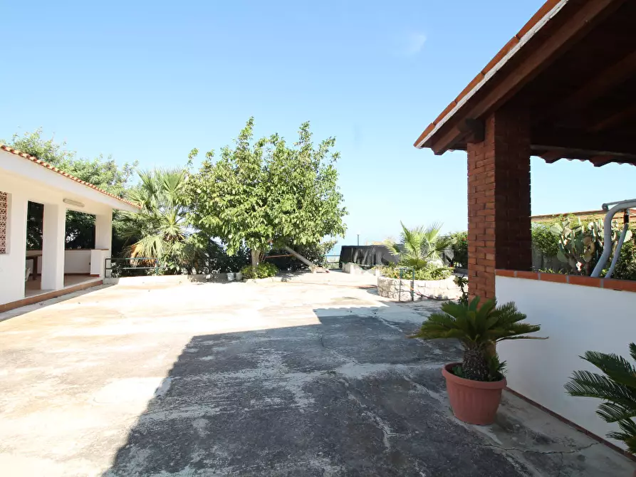 Immagine 5 di Villa in vendita  in Contrada Quaranta Salme a Termini Imerese