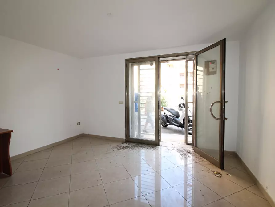 Immagine 2 di Ufficio in vendita  in Piazza Matrice a Bagheria