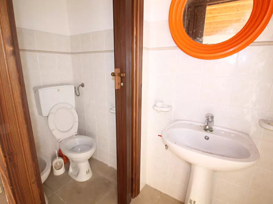 Immagine 8 di Ufficio in vendita  in Piazza Matrice a Bagheria