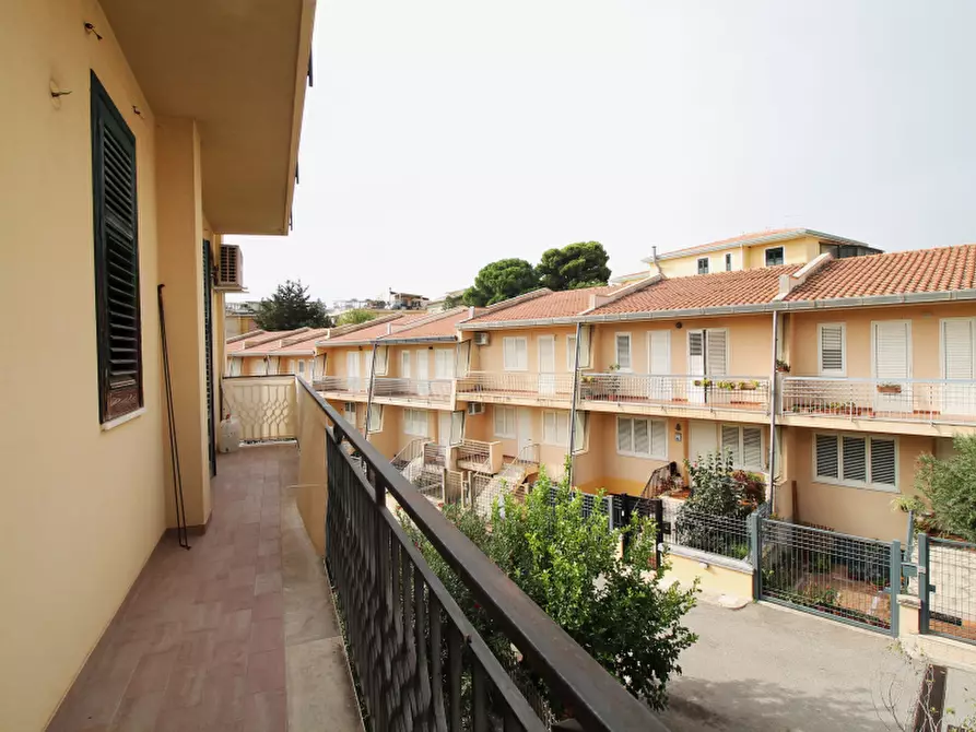 Immagine 24 di Appartamento in vendita  in Via Raffaello Sanzio a Santa Flavia