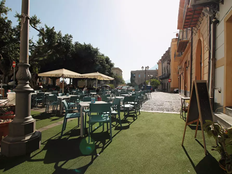 Immagine 5 di Negozio in vendita  in Piazza Duomo a Termini Imerese