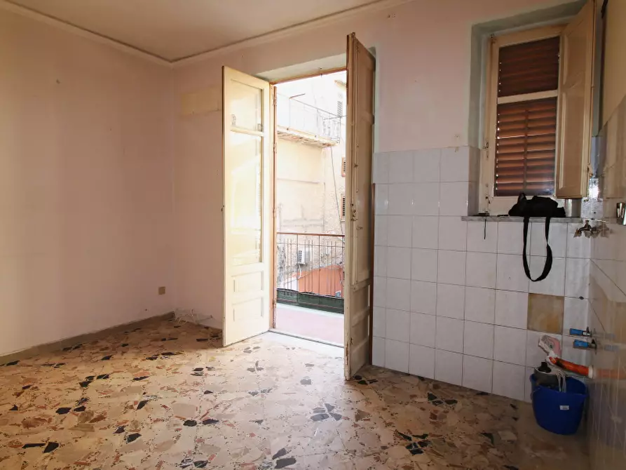 Immagine 5 di Appartamento in vendita  in Via Milazzo a Bagheria