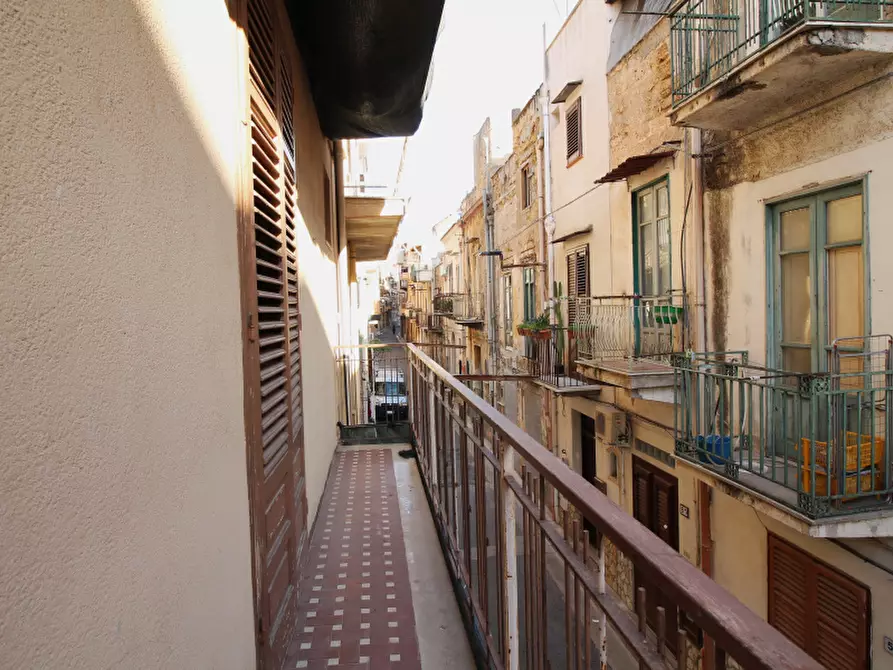 Immagine 10 di Appartamento in vendita  in Via Milazzo a Bagheria