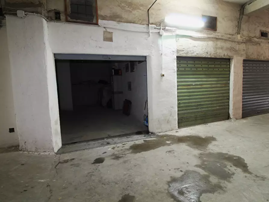 Immagine 3 di Box auto in vendita  in Via Filippo Durante a Bagheria