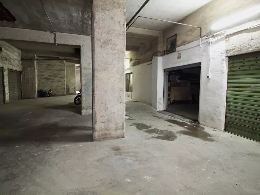 Immagine 5 di Box auto in vendita  in Via Filippo Durante a Bagheria