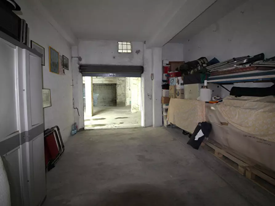 Immagine 8 di Box auto in vendita  in Via Filippo Durante a Bagheria