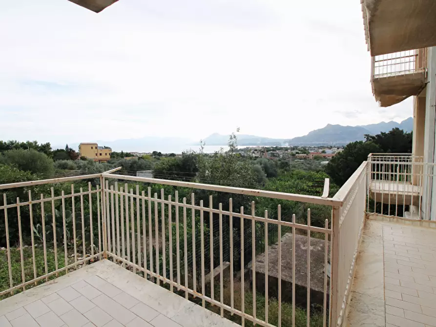 Immagine 12 di Appartamento in vendita  a Santa Flavia