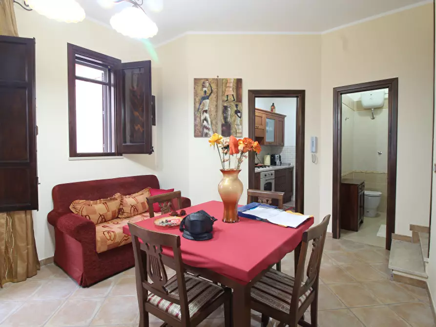 Immagine 3 di Villa in vendita  in Piazza Antico Pozzo a Casteldaccia