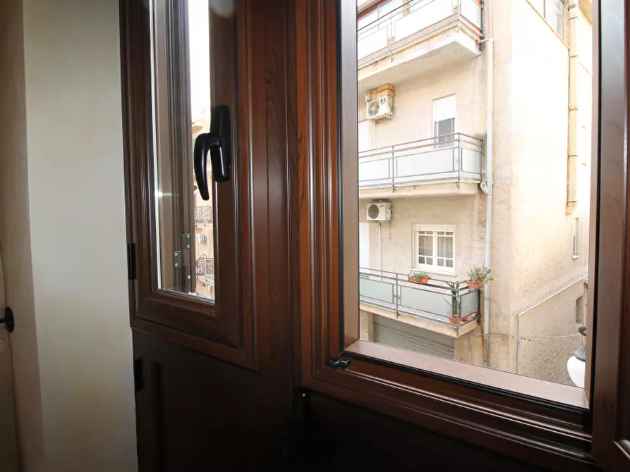 Immagine 15 di Villa in vendita  in Piazza Antico Pozzo a Casteldaccia