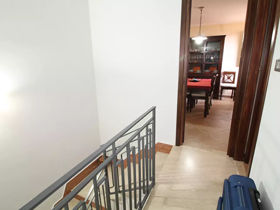 Immagine 18 di Villa in vendita  in Piazza Antico Pozzo a Casteldaccia