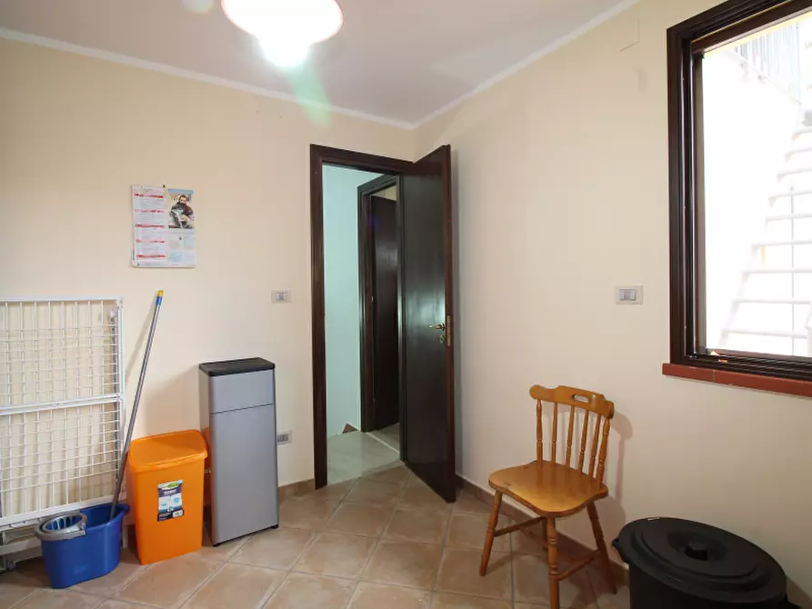 Immagine 23 di Villa in vendita  in Piazza Antico Pozzo a Casteldaccia