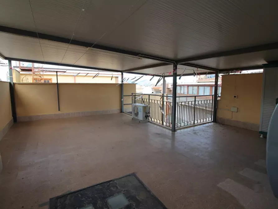 Immagine 30 di Villa in vendita  in Piazza Antico Pozzo a Casteldaccia