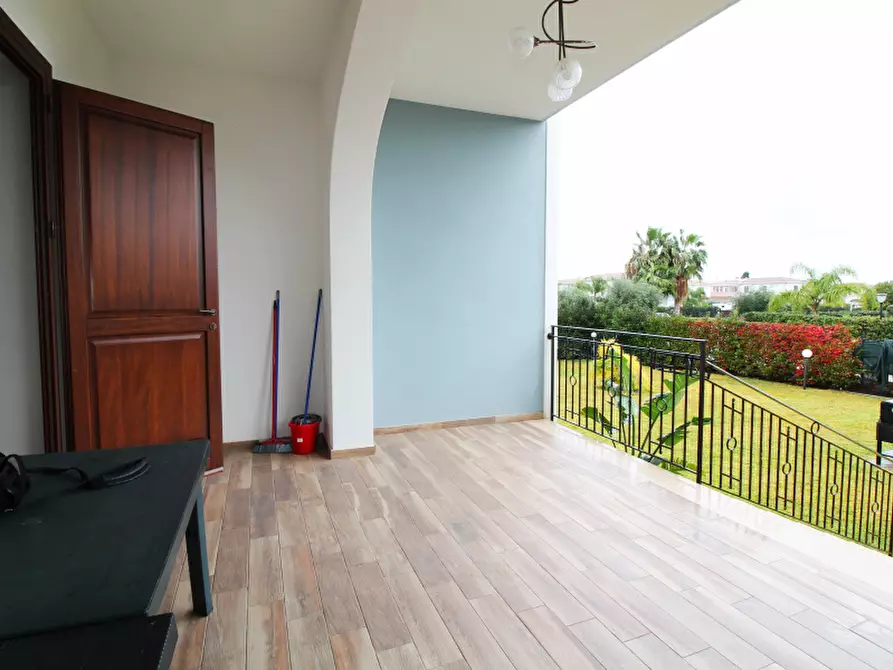 Immagine 10 di Villa in vendita  in Autostrada Messina-Palermo a Campofelice Di Roccella