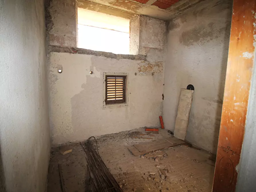 Immagine 13 di Appartamento in vendita  in Corso Umberto I a Bagheria