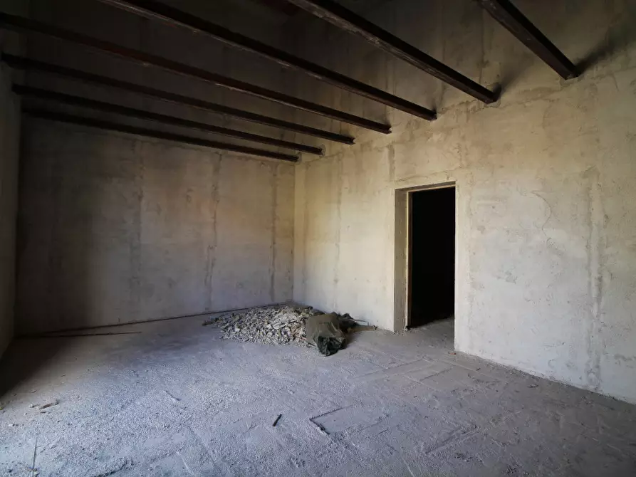 Immagine 17 di Appartamento in vendita  in Corso Umberto I a Bagheria