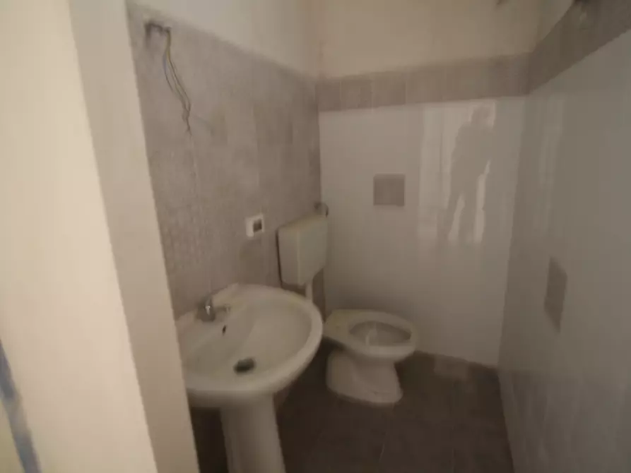 Immagine 10 di Laboratorio in affitto  in Via Allò a Casteldaccia