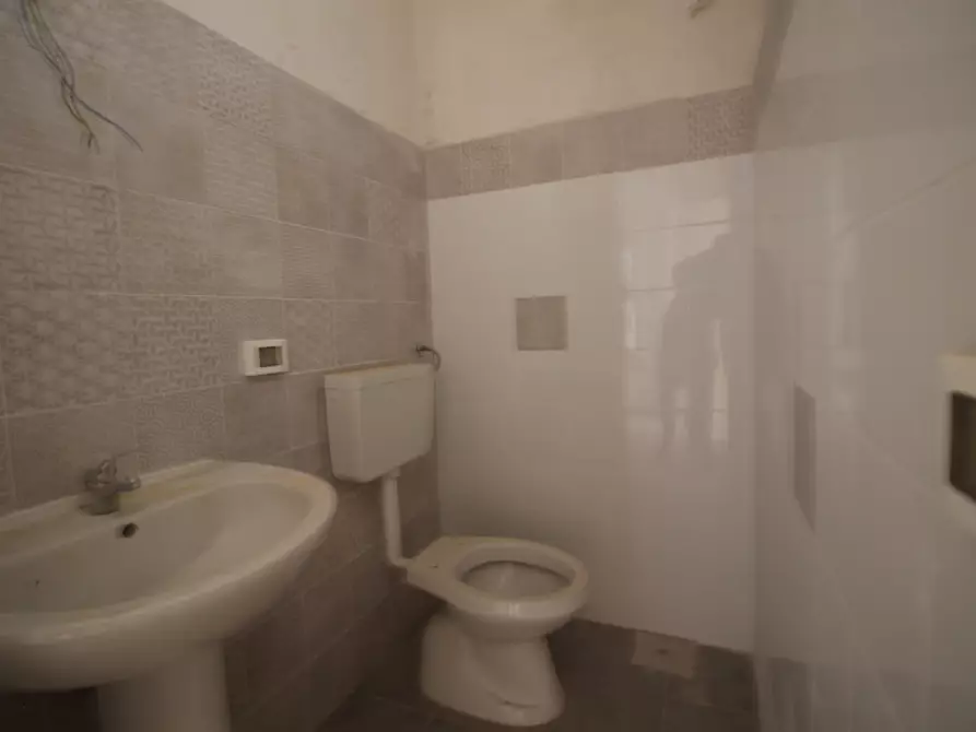 Immagine 12 di Laboratorio in affitto  in Via Allò a Casteldaccia