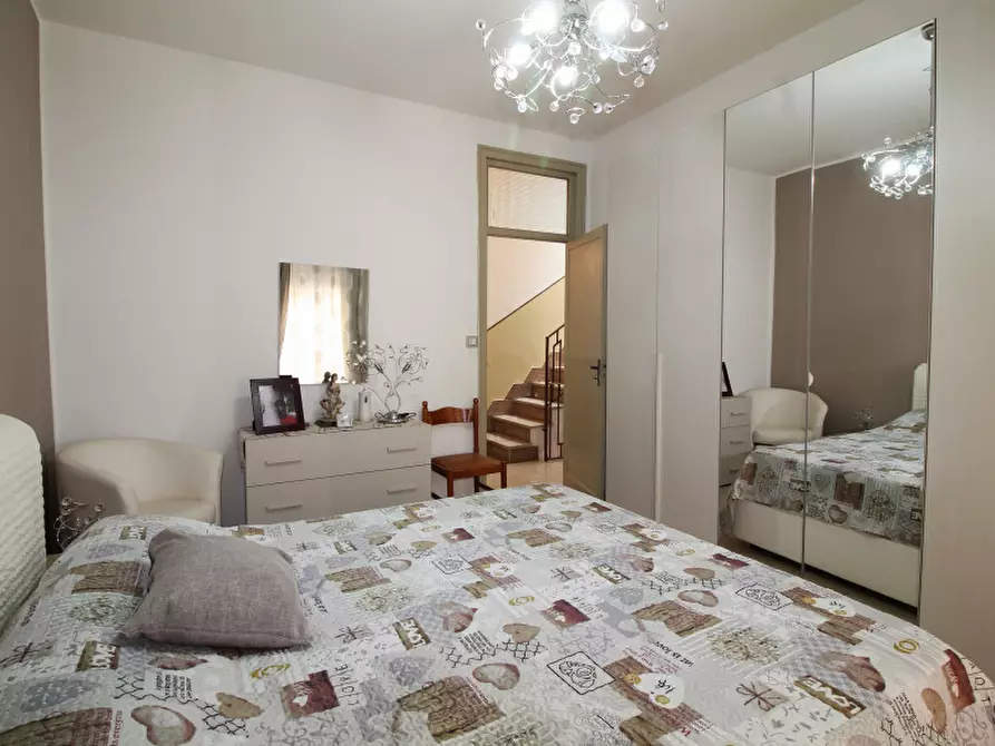 Immagine 20 di Villa in vendita  in Via Caronia a Bagheria