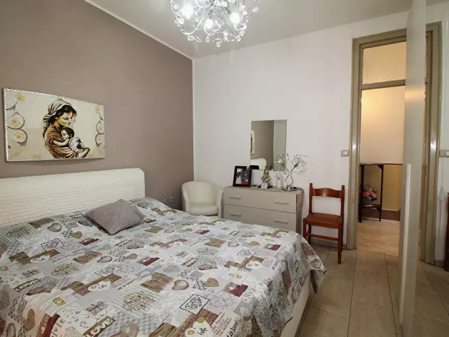 Immagine 21 di Villa in vendita  in Via Caronia a Bagheria