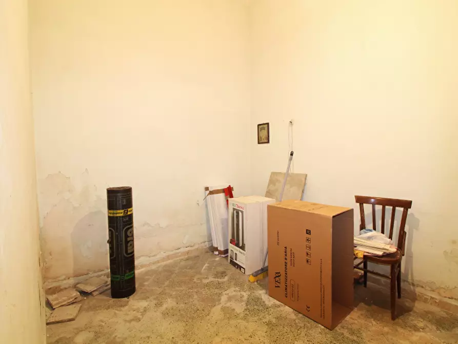 Immagine 29 di Villa in vendita  in Via Caronia a Bagheria