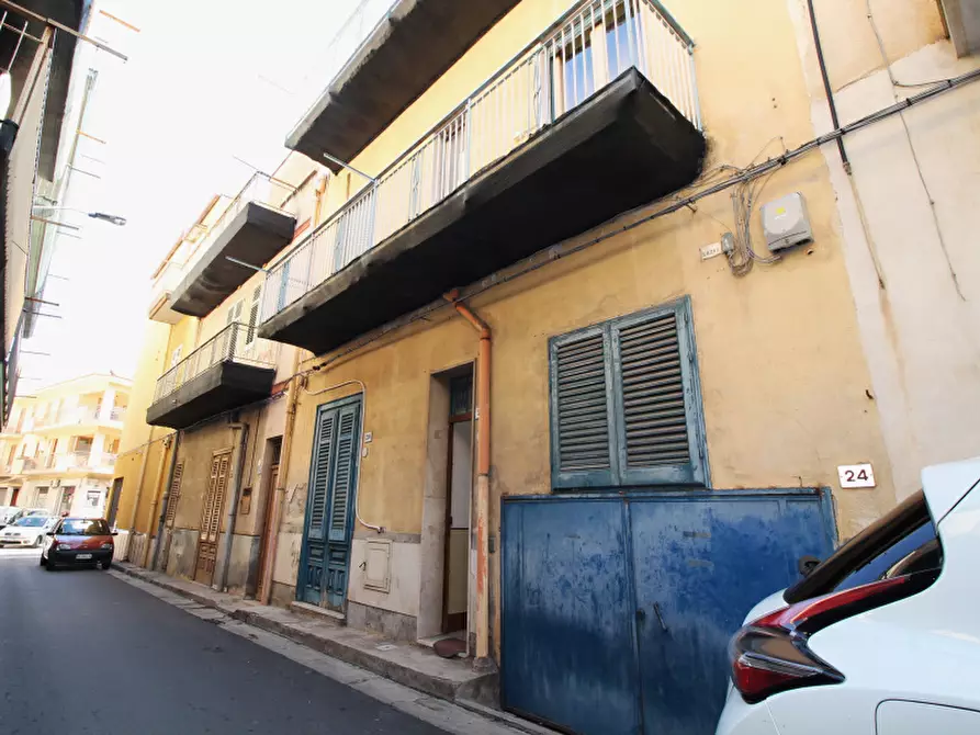 Immagine 31 di Villa in vendita  in Via Caronia a Bagheria